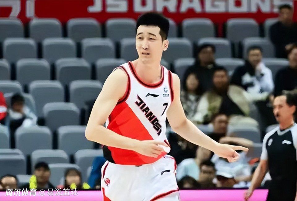 接下来曼联3场比赛，林德洛夫都很有可能不会出场。
